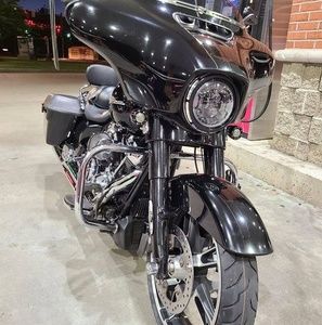 Meet your Posher, Chuck